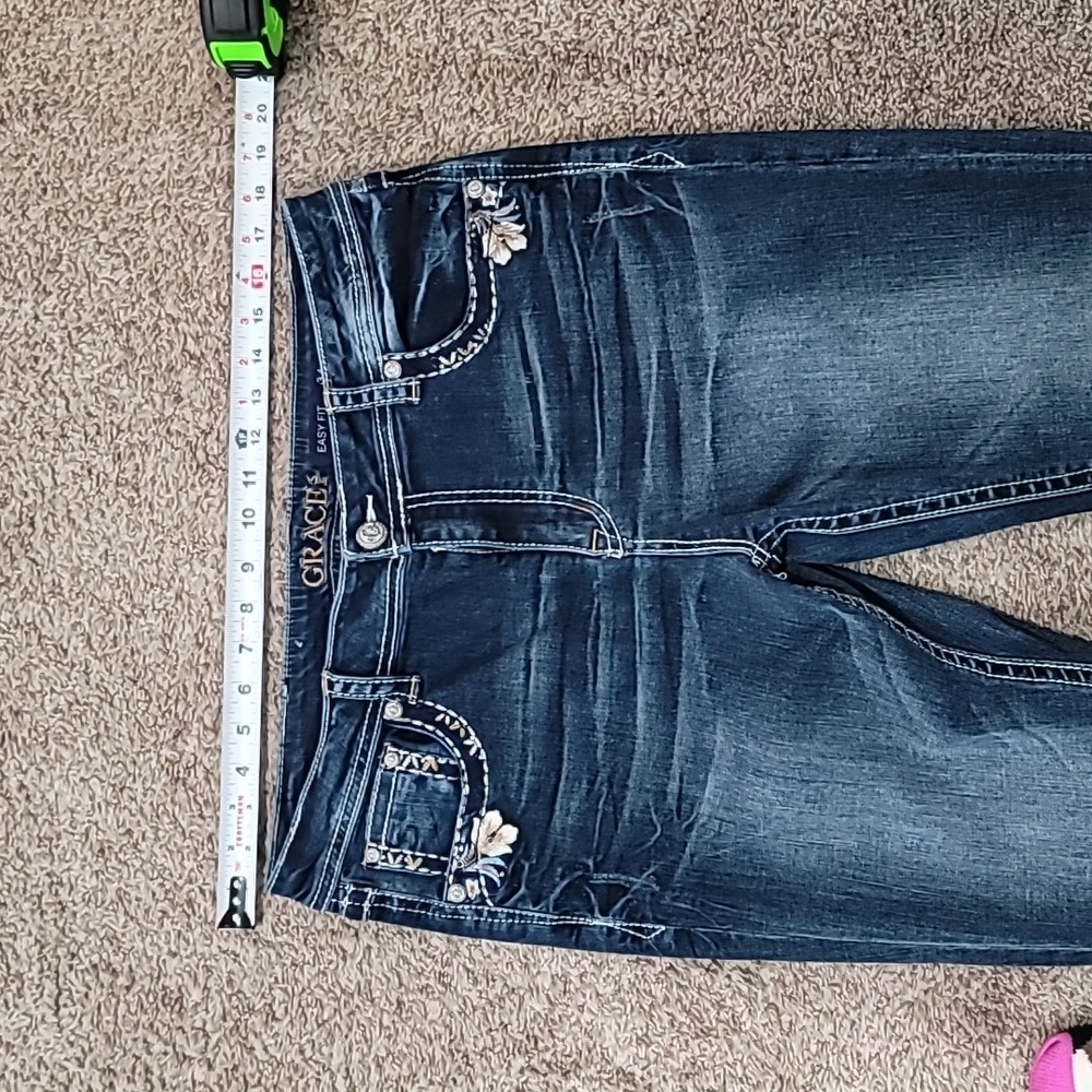 Grace in La Jeans